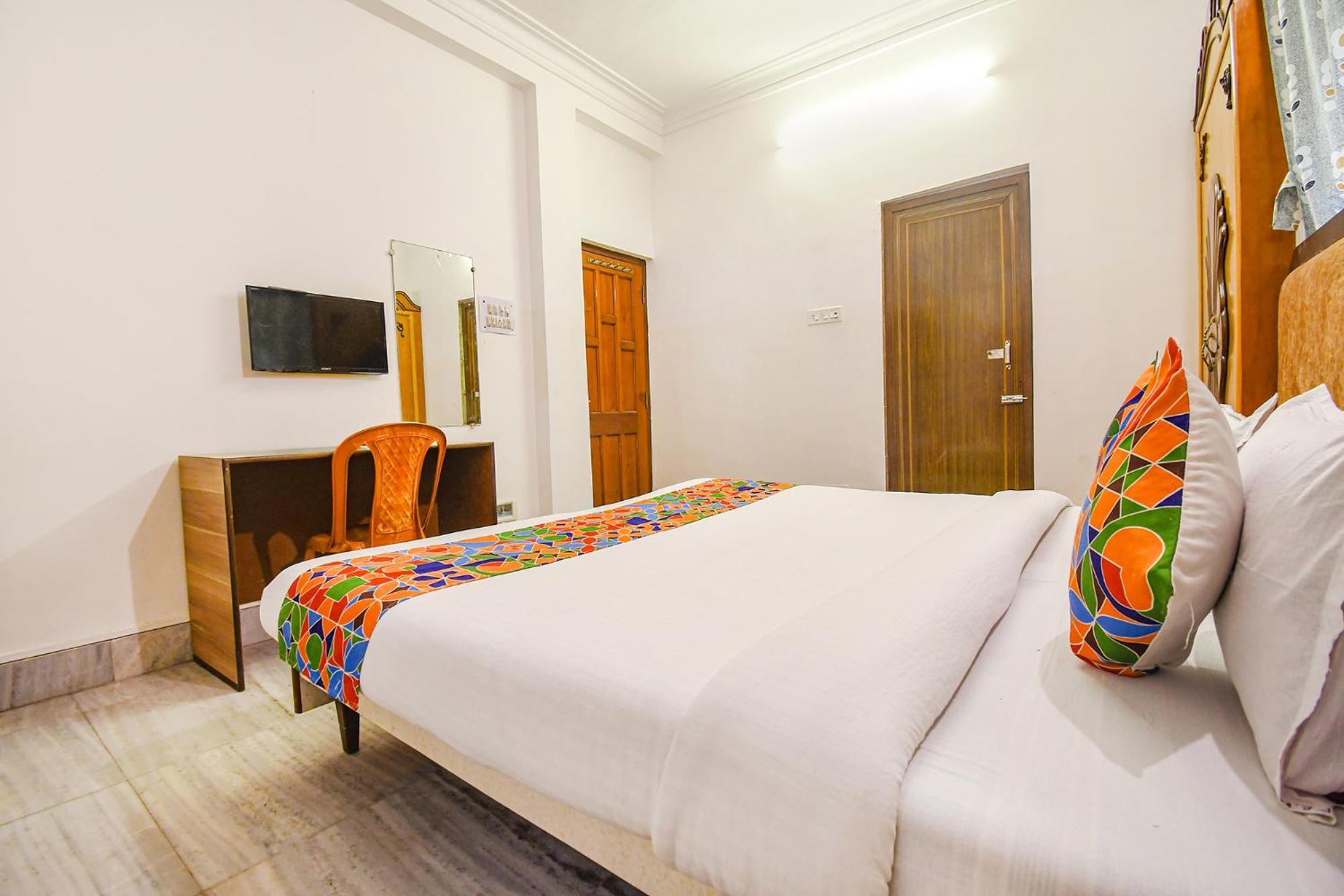 Fabexpress Astoria House Hotel Kolkata Exterior photo